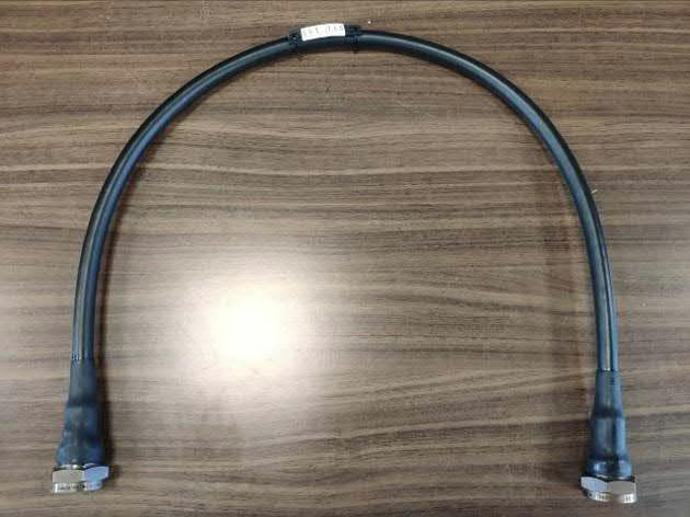 Conjunto de cable multipolar blindado y conectores para ensayo de eficacia de blindaje